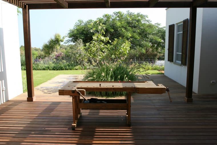  עיצוב גינה בבית פרטי